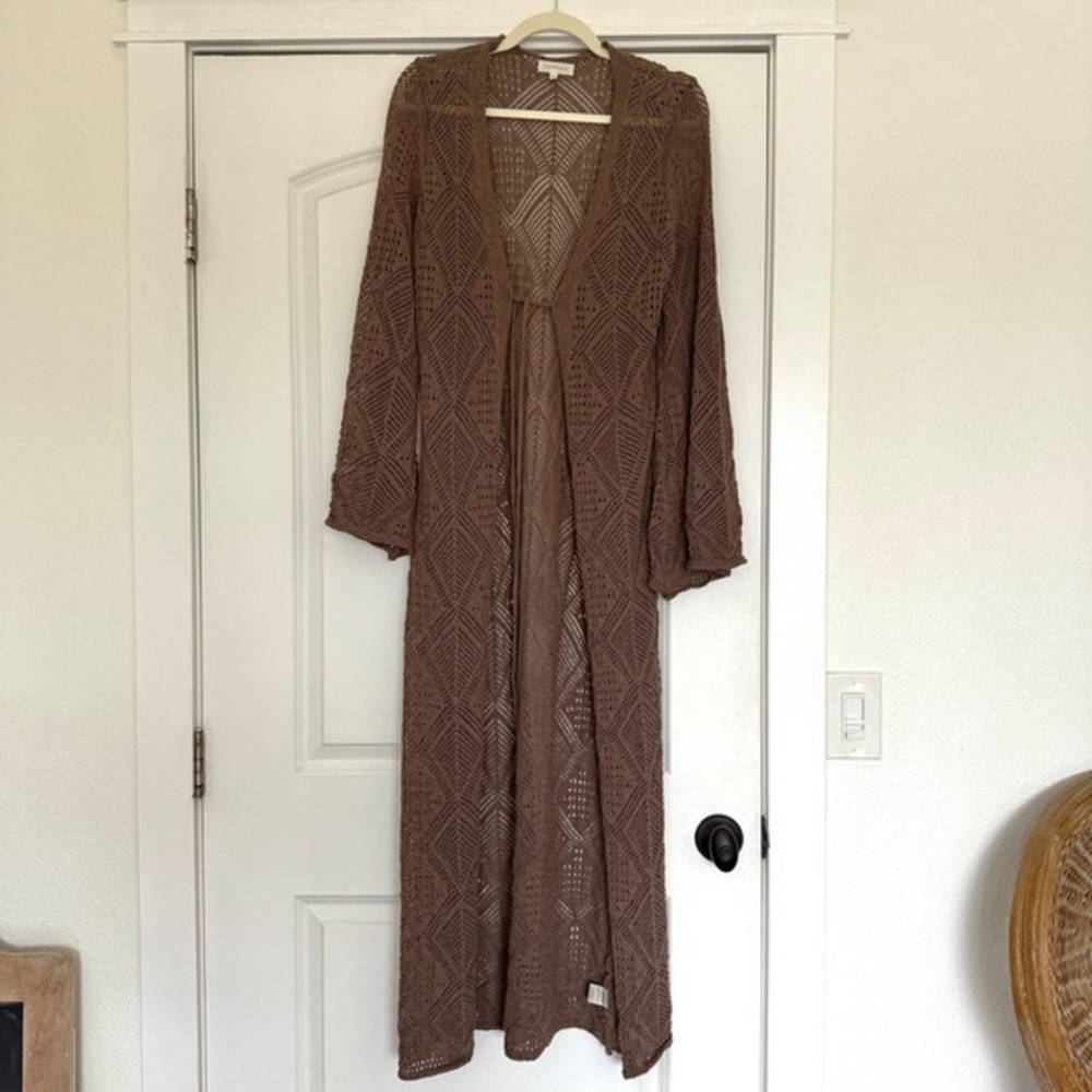 POINTELLE CROCHET KNIT CARDIGAN IN MOCHA